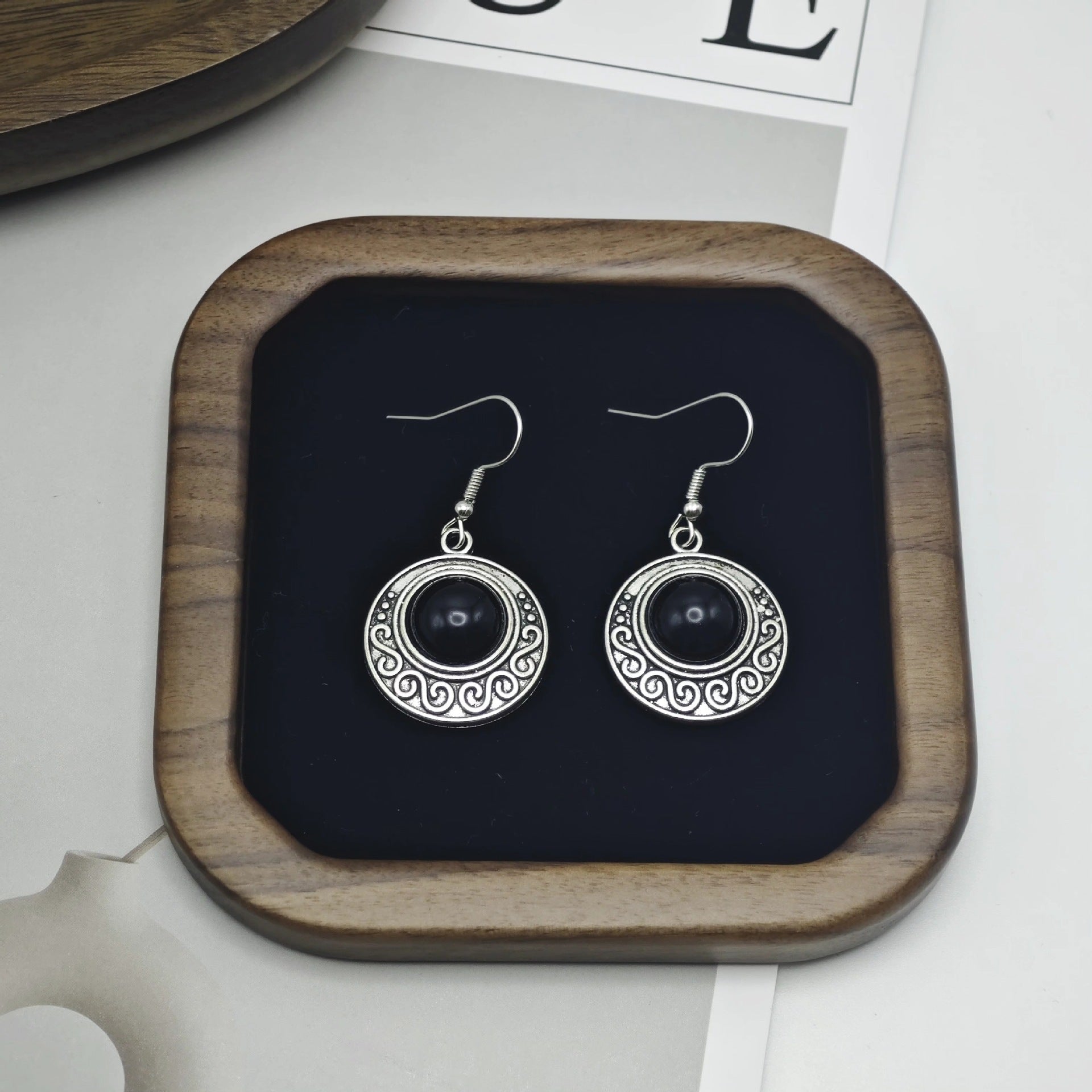 Alloy Retro Exaggerated Temperamental Ear Rings