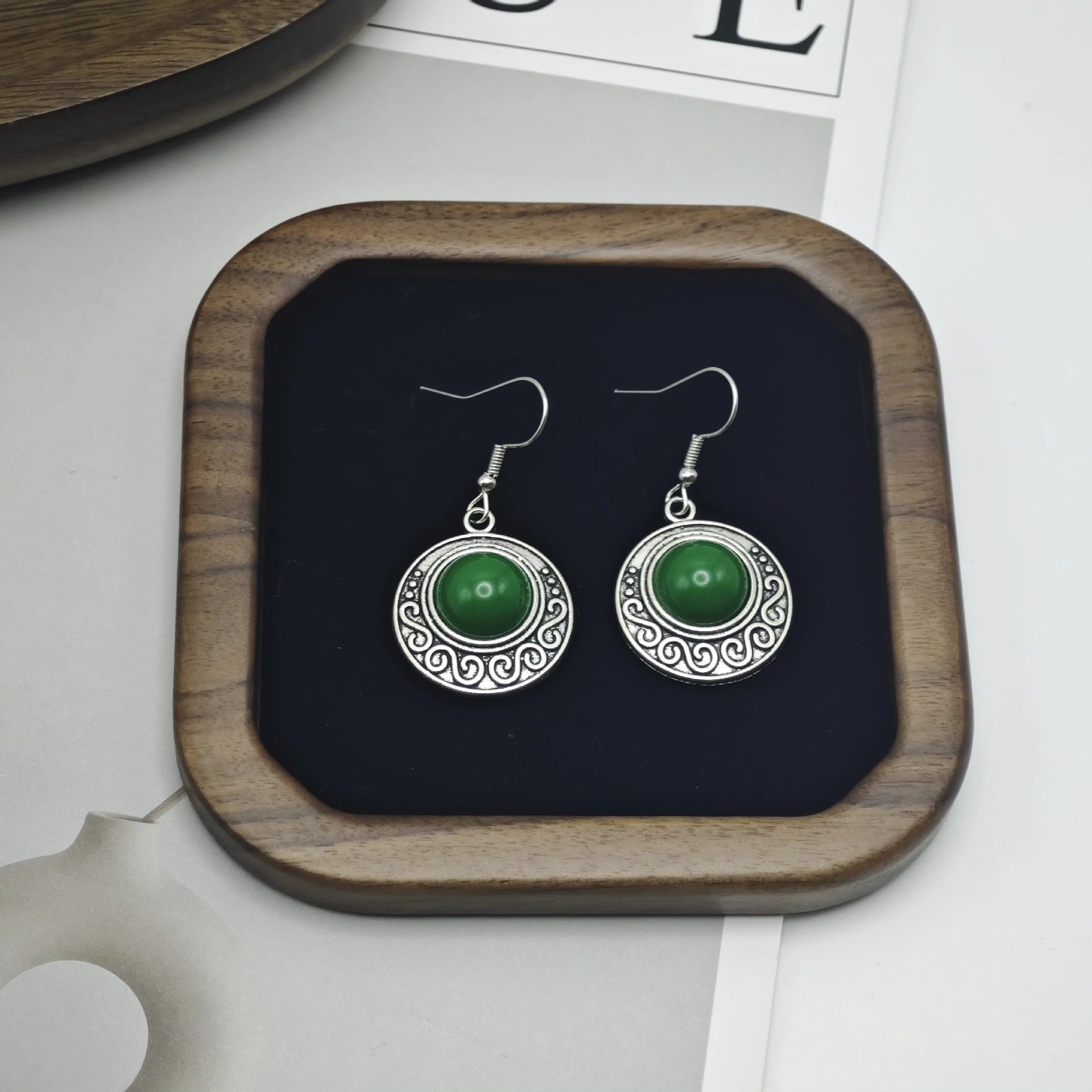 Alloy Retro Exaggerated Temperamental Ear Rings