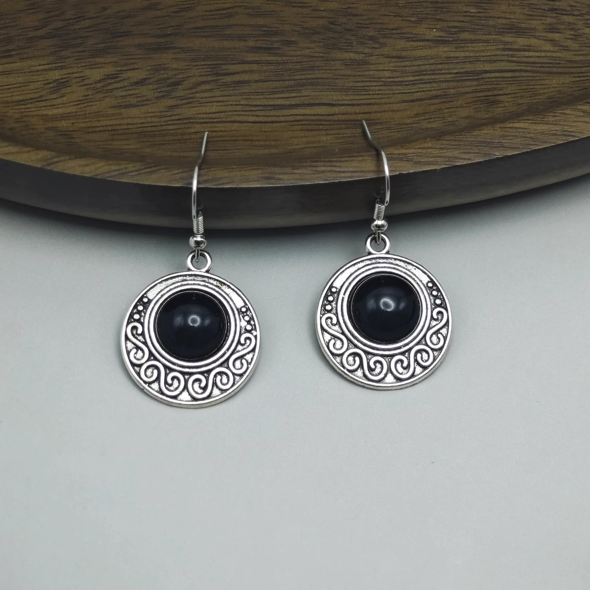 Alloy Retro Exaggerated Temperamental Ear Rings